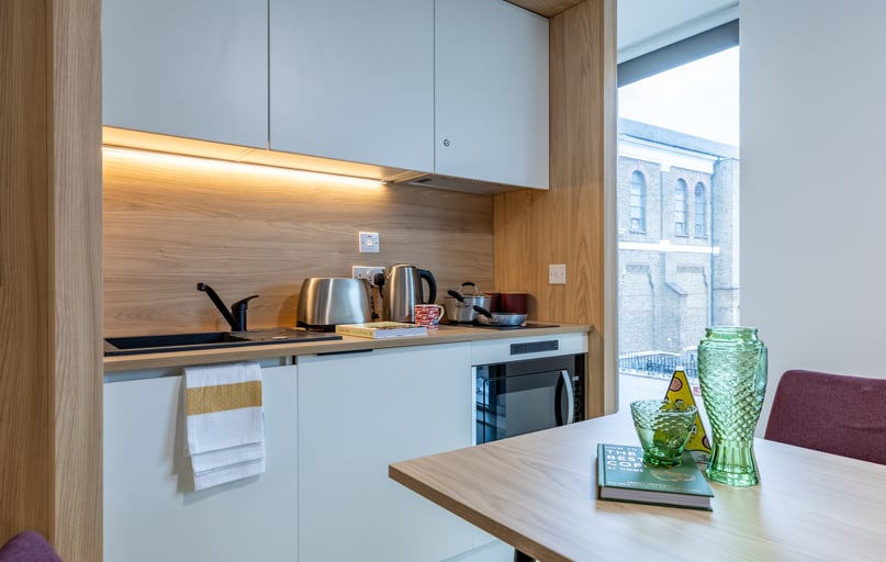 Classic Studio Plus, Venti House, 8 Grove Crescent Road, Stratford, London - Image 1